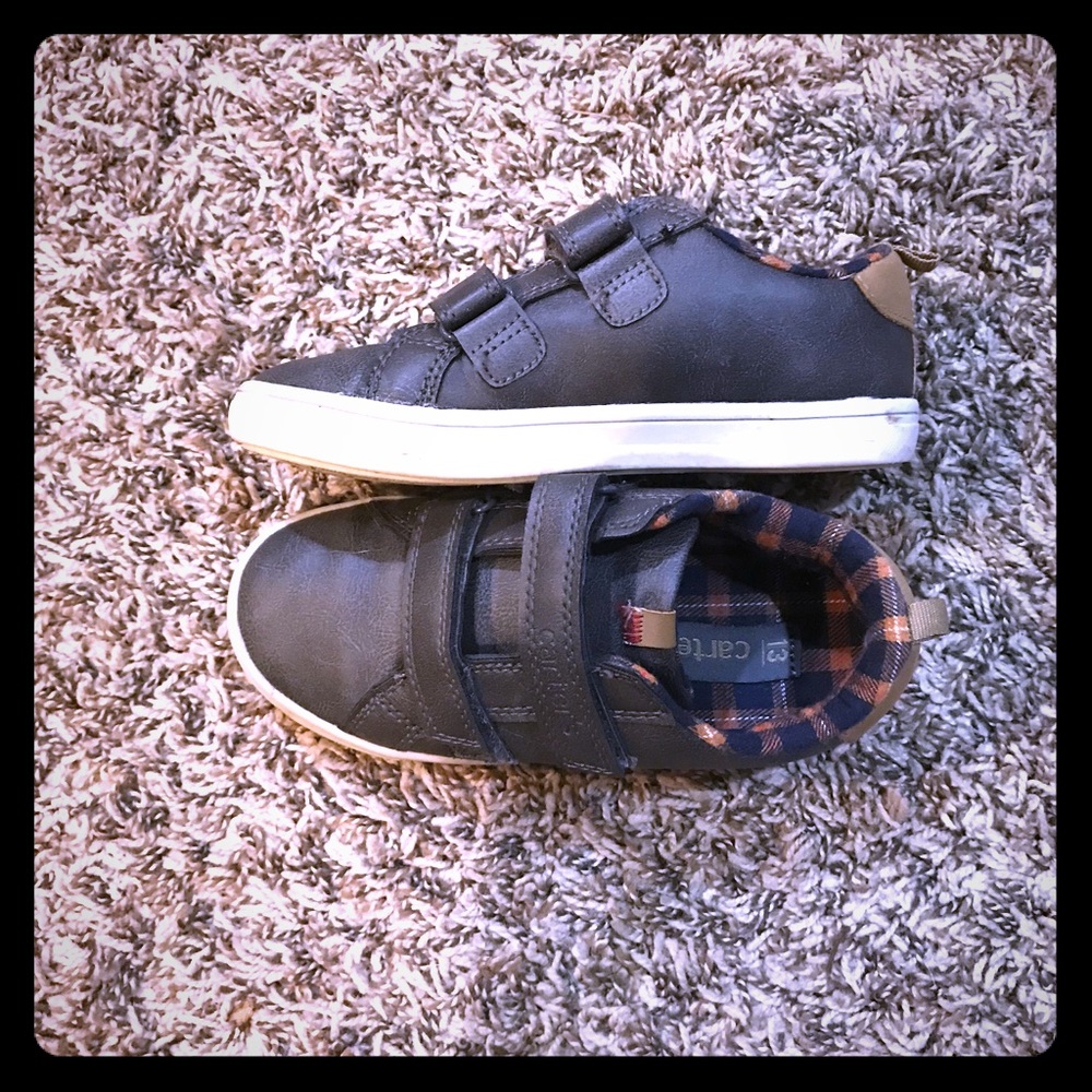 Boys shoes
